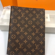 Louis Vuitton Clutch Bags